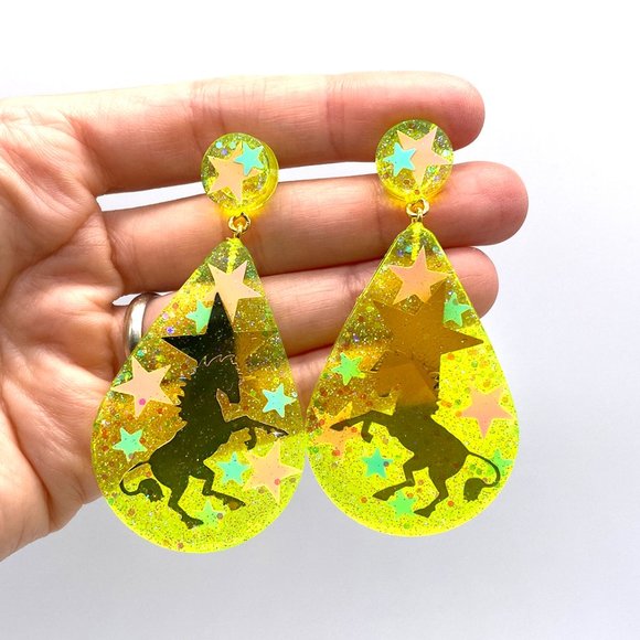 Unicorn Magic Drop Statement earrings Neon Yellow - Picture 2 of 3